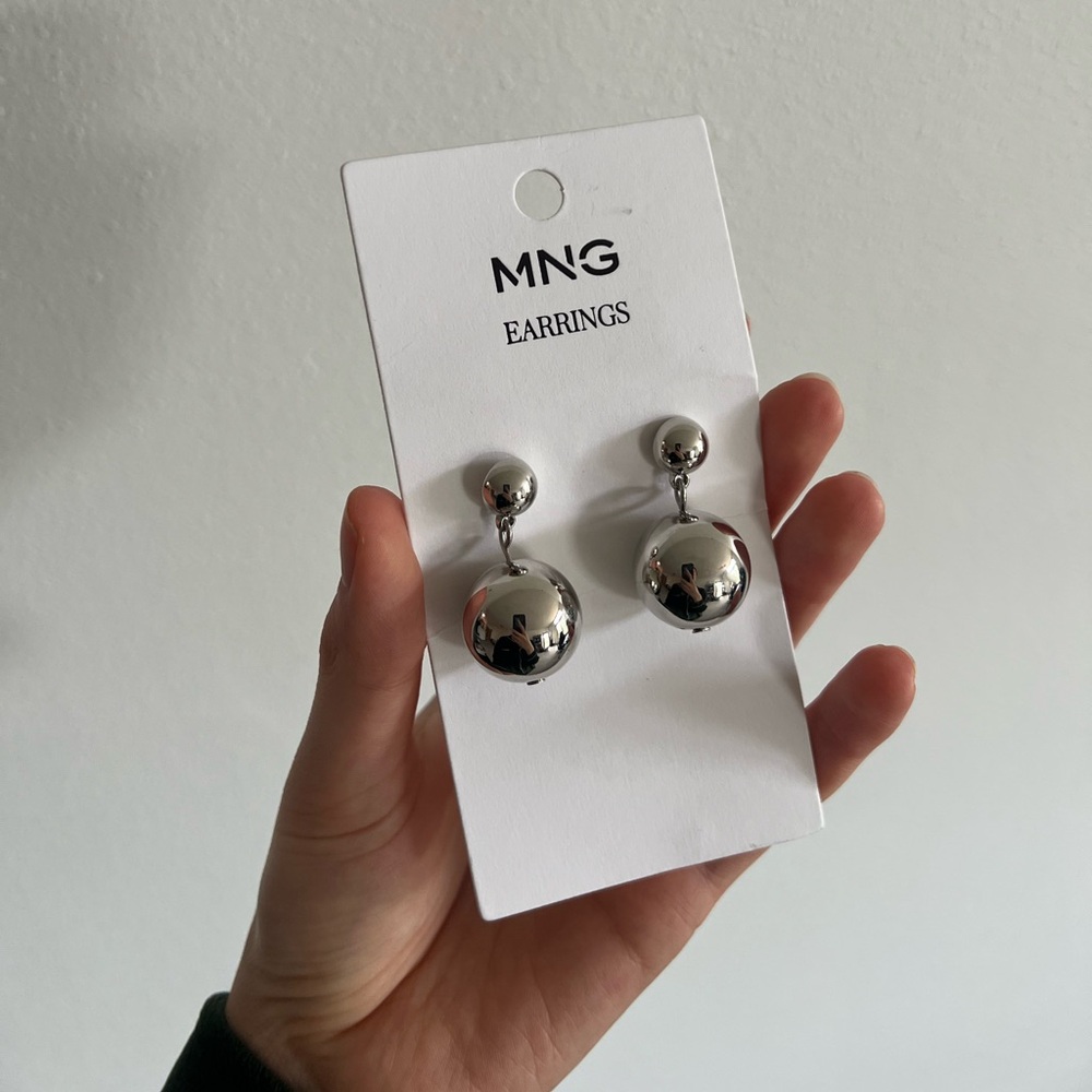 Mango earrings ✨